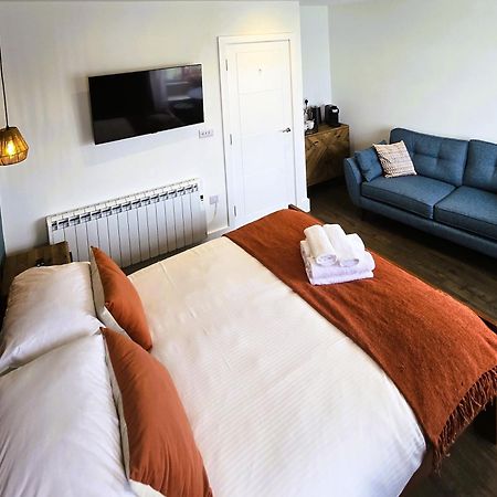 Premier 4 - Stunning Suite, Beautiful Sea Views Сент-Айвс Экстерьер фото